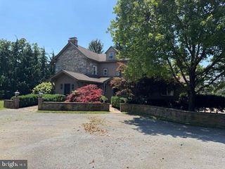 469 GUM TREE RD, Cochranville, PA 19330