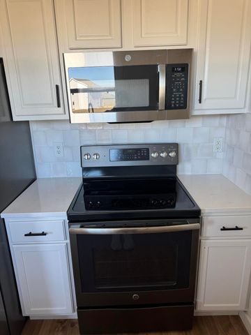 303 E Pintail Drive, Ozark, MO 65721