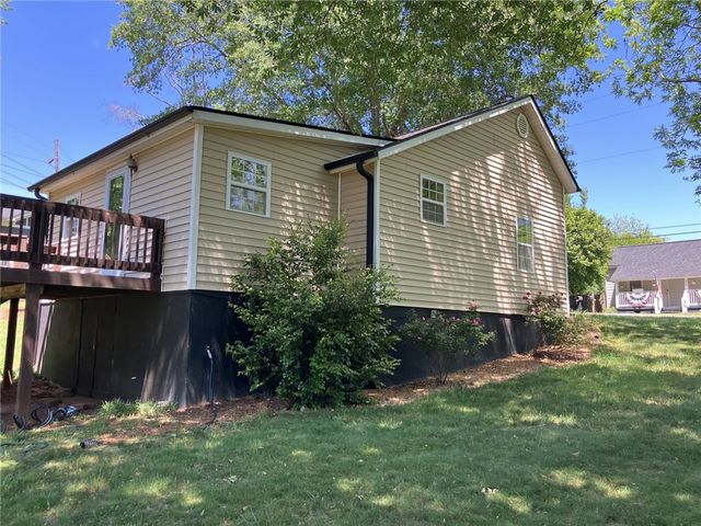 312 W Beattie Street, Liberty, SC 29657