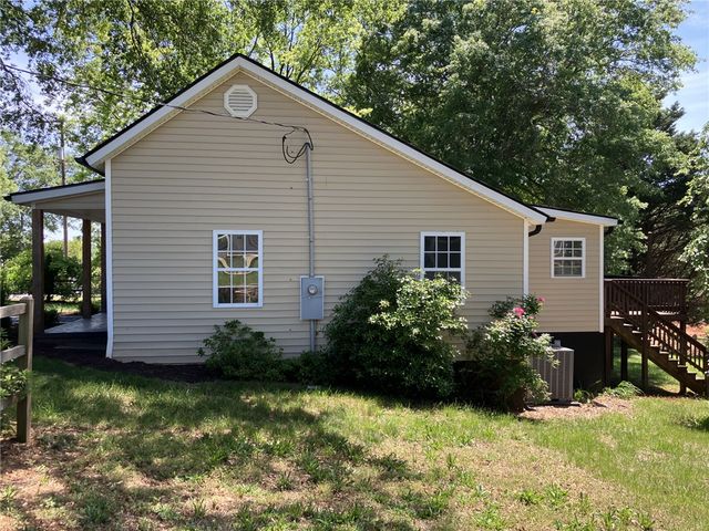 312 W Beattie Street, Liberty, SC 29657