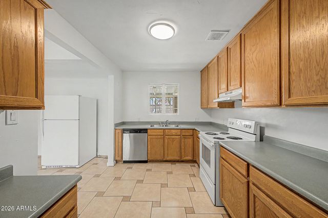 7008 N 12TH Street, Phoenix, AZ 85020