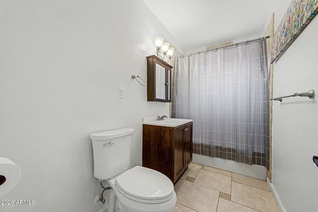 7008 N 12TH Street, Phoenix, AZ 85020