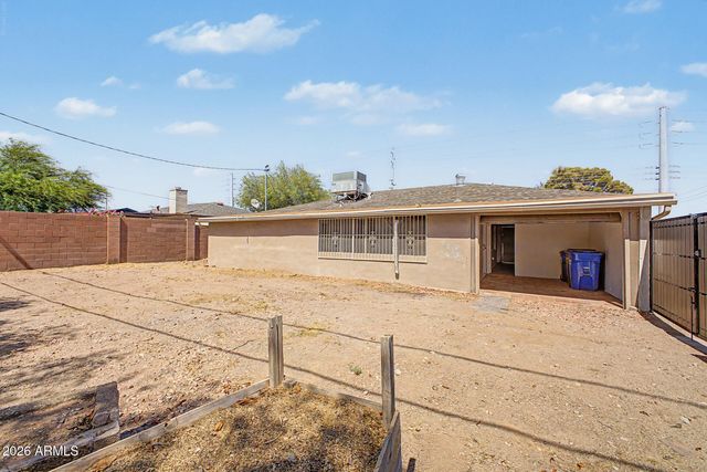 7008 N 12TH Street, Phoenix, AZ 85020