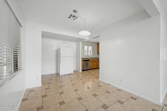 7008 N 12TH Street, Phoenix, AZ 85020