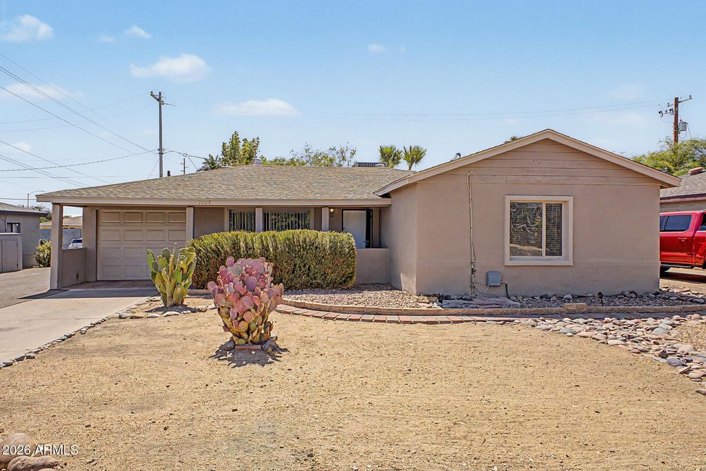 7008 N 12TH Street, Phoenix, AZ 85020