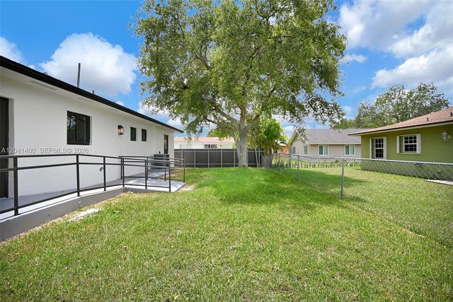 6039 SW 63rd Terrace, South Miami, FL 33143