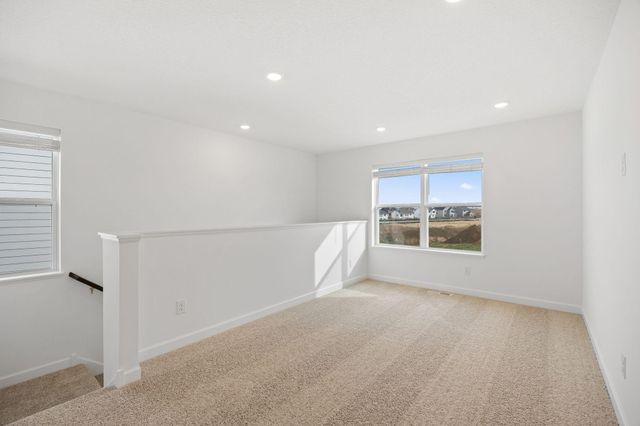 5129 Windlass Drive, Woodbury, MN 55129