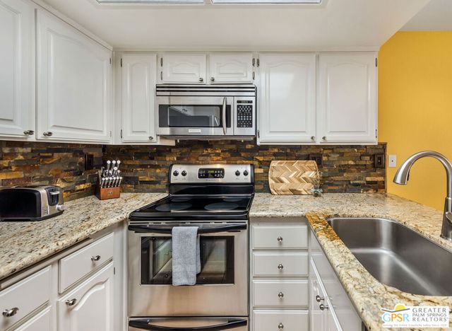 500 E Amado Road 512, Palm Springs, CA 92262