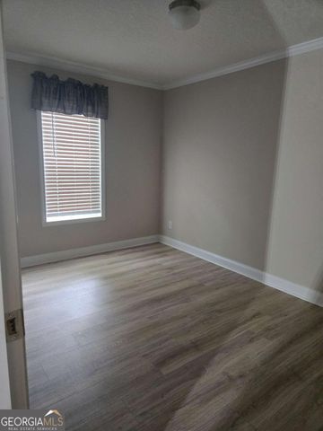 688 Linden Bluff Drive, Jesup, GA 31545