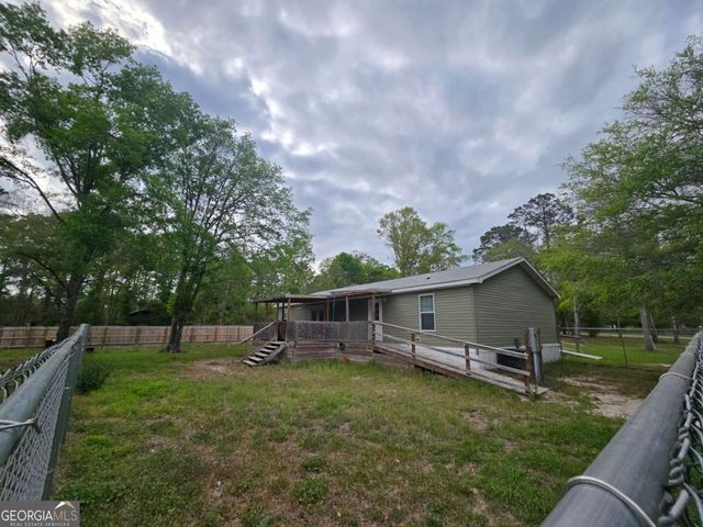 688 Linden Bluff Drive, Jesup, GA 31545