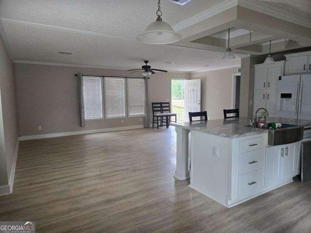 688 Linden Bluff Drive, Jesup, GA 31545