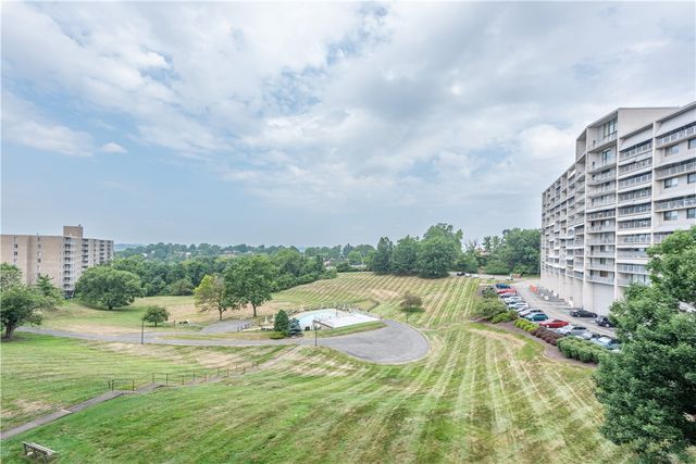 1150 Bower Hill Road 510B, Mt Lebanon, PA 15243