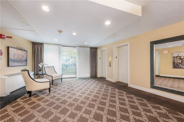 1150 Bower Hill Road 510B, Mt Lebanon, PA 15243