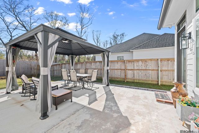 13575 Sawmill Dr, Baton Rouge, LA 70818