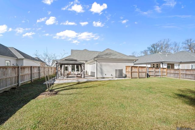 13575 Sawmill Dr, Baton Rouge, LA 70818