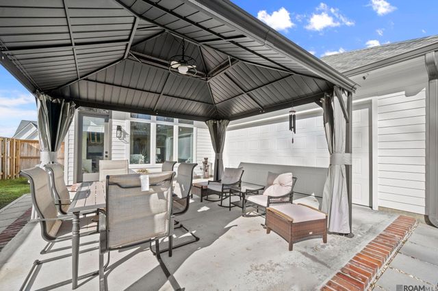 13575 Sawmill Dr, Baton Rouge, LA 70818