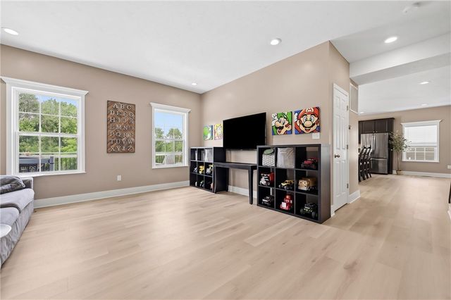 179 Alder Dr, Pine Twp, PA 15090