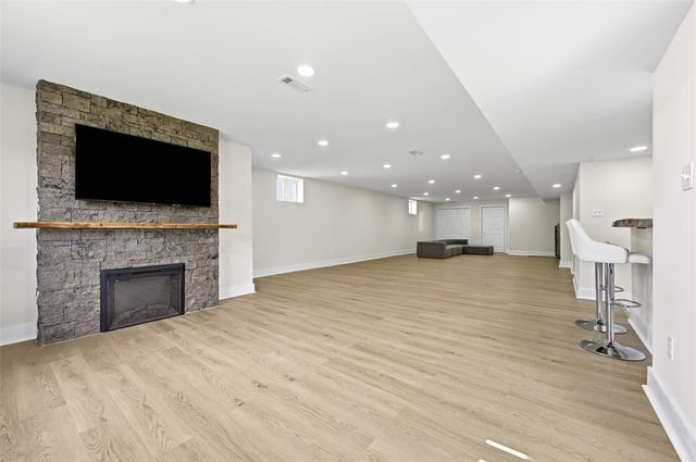 179 Alder Dr, Pine Twp, PA 15090