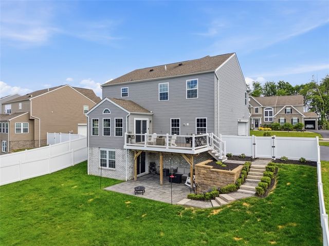 179 Alder Dr, Pine Twp, PA 15090