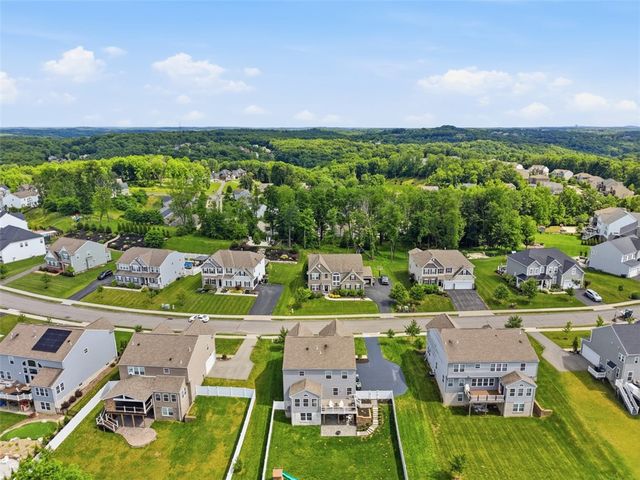 179 Alder Dr, Pine Twp, PA 15090
