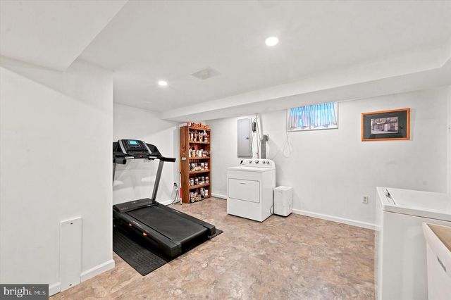 107 MOHAWK AVE, Norwood, PA 19074