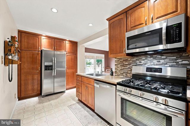 107 MOHAWK AVE, Norwood, PA 19074