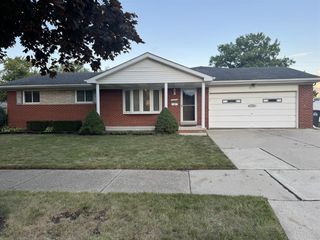 9883 Roosevelt, Taylor, MI 48180