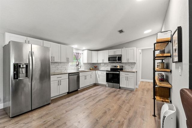 6886 W EDGEWOOD LANE, Homosassa, FL 34448