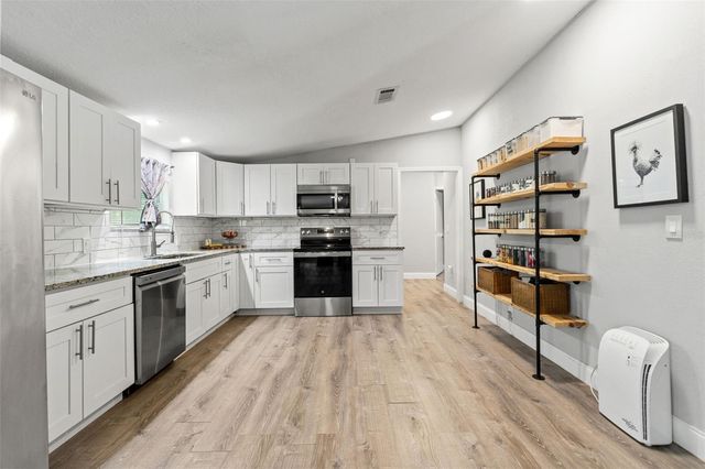 6886 W EDGEWOOD LANE, Homosassa, FL 34448
