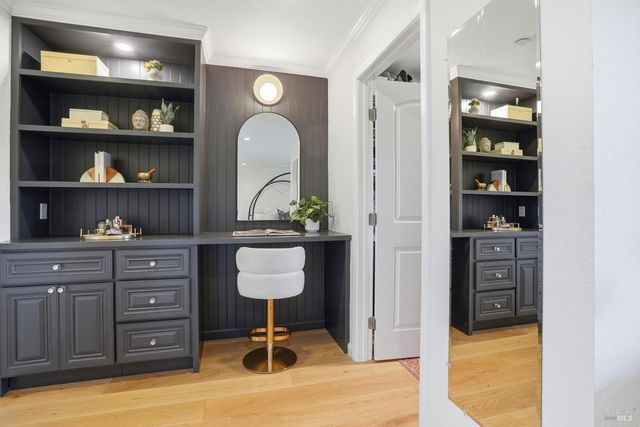 123 Knollwood Dr, San Rafael, CA 94901