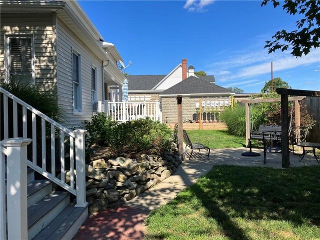 52 Manning Street, Warren, RI 02885