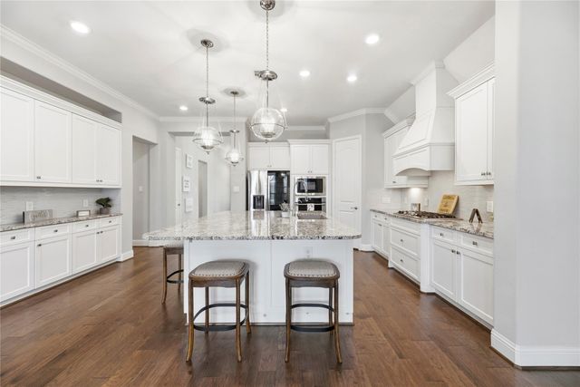 10911 Sunnydale Ridge Lane, Cypress, TX 77433