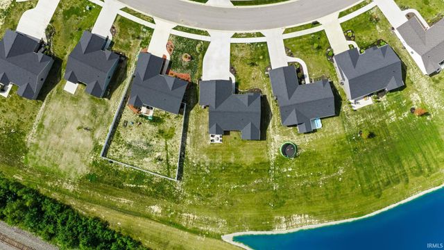 884 Lagonda Trail, Fort Wayne, IN 46818