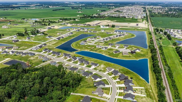 884 Lagonda Trail, Fort Wayne, IN 46818