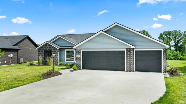 884 Lagonda Trail, Fort Wayne, IN 46818