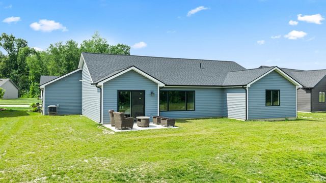 884 Lagonda Trail, Fort Wayne, IN 46818