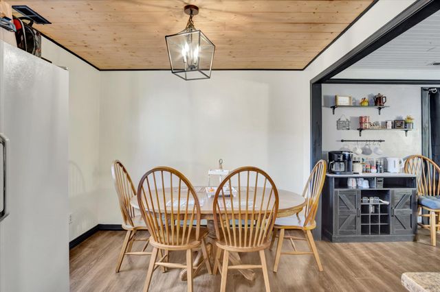 1216 Charlene Drive, Bolivar, MO 65613