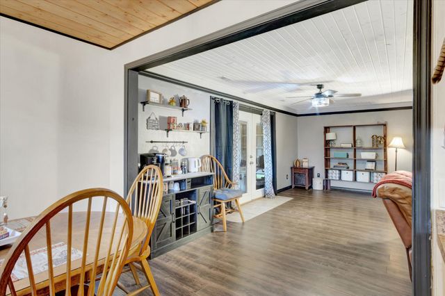 1216 Charlene Drive, Bolivar, MO 65613