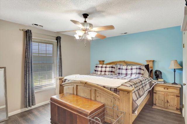 1216 Charlene Drive, Bolivar, MO 65613