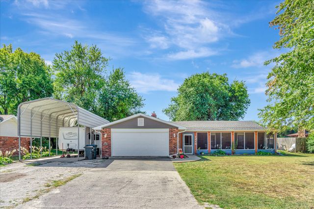 1216 Charlene Drive, Bolivar, MO 65613