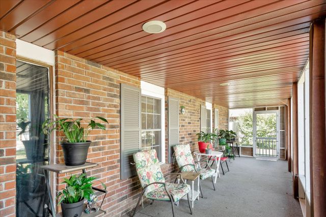 1216 Charlene Drive, Bolivar, MO 65613