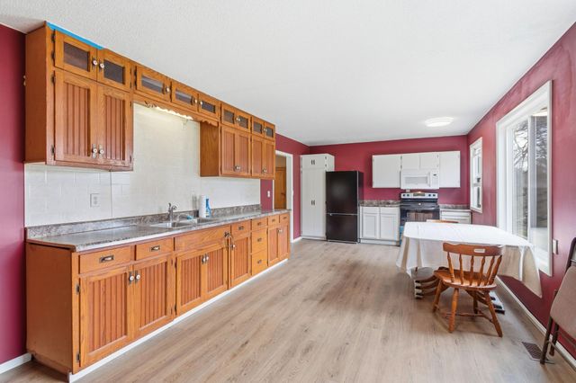 5413 13th Street NE, Sauk Rapids, MN 56379