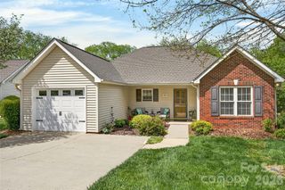 160 Oak Village Parkway, Mooresville, NC 28117