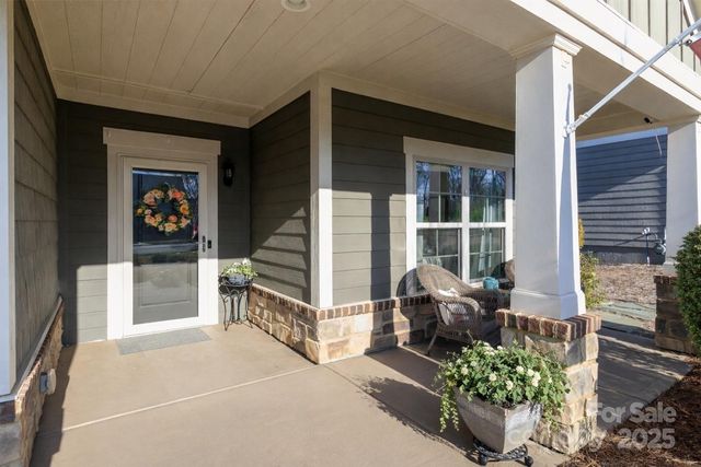 2206 Lincolnshire Lane, Waxhaw, NC 28173