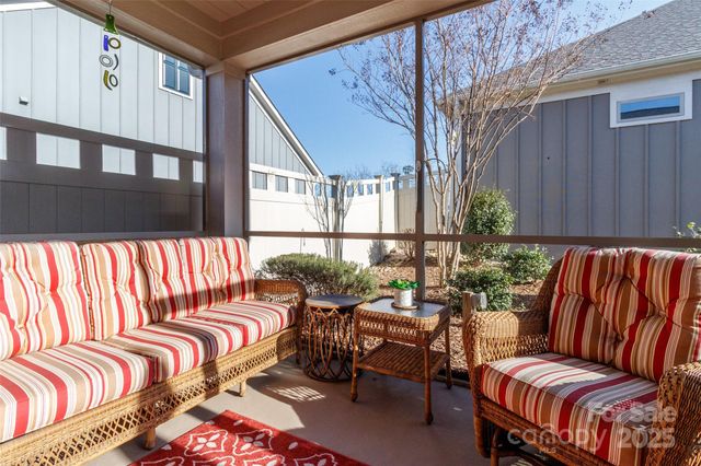 2206 Lincolnshire Lane, Waxhaw, NC 28173