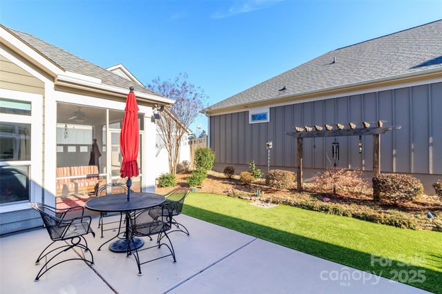 2206 Lincolnshire Lane, Waxhaw, NC 28173