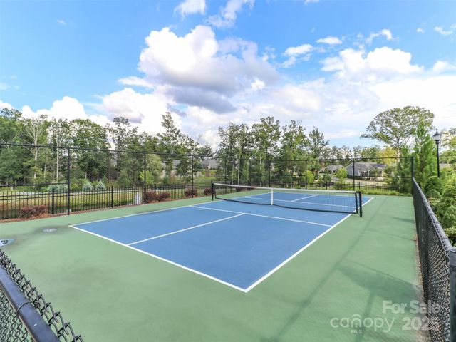 2206 Lincolnshire Lane, Waxhaw, NC 28173