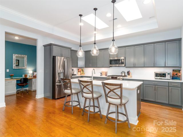 2206 Lincolnshire Lane, Waxhaw, NC 28173