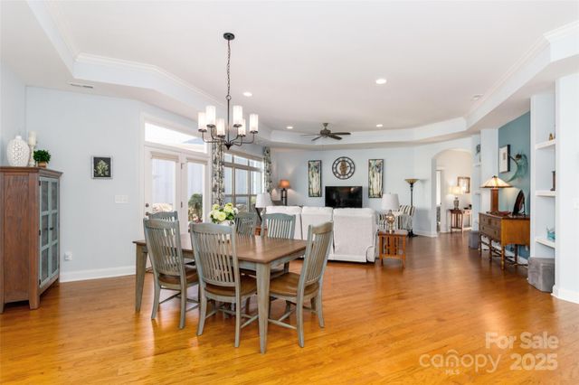 2206 Lincolnshire Lane, Waxhaw, NC 28173