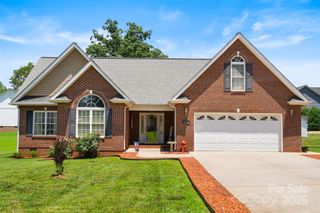 3170 Riber Lane, Claremont, NC 28610